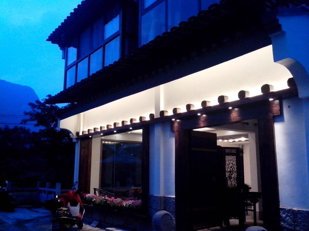 The Flower Hotel Гуейлин Екстериор снимка